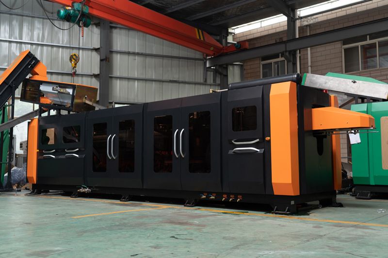 Blow Molding Machine 1